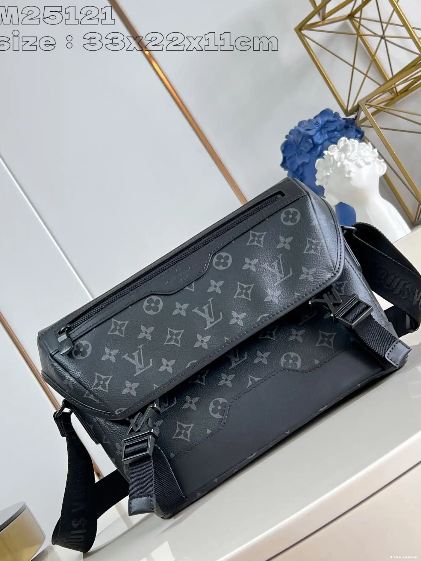 LOUIS Voyager PM-33*22.5*11CM VUITTON Messenger 0531